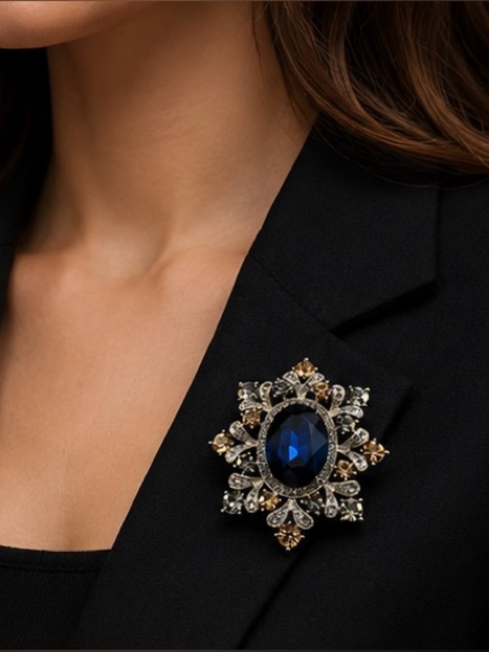 Vintage Sapphire Blue Crystal Brooch | Rhinestone Statement Pin | Elegant